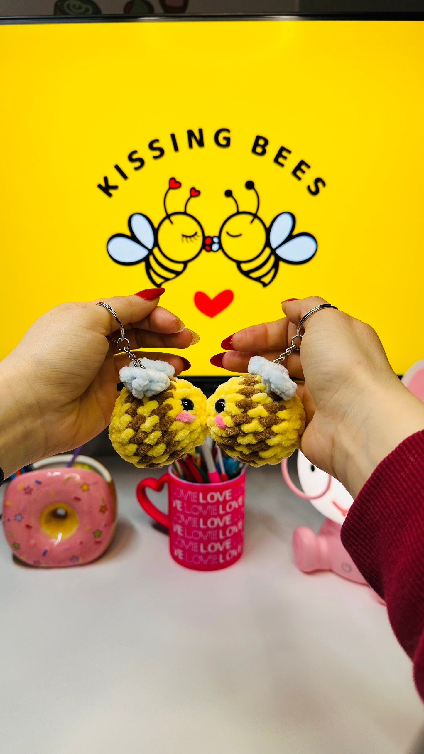 Duo d’abeilles à bouches aimantées 🐝