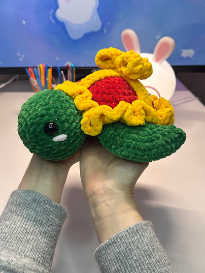 Tortue déguisée en cadeau de Noël 🎄
